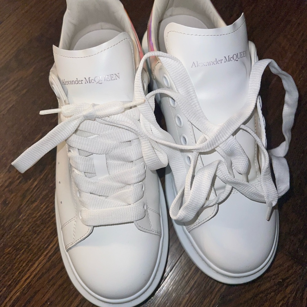 Alexander McQueen sneakers good condition
